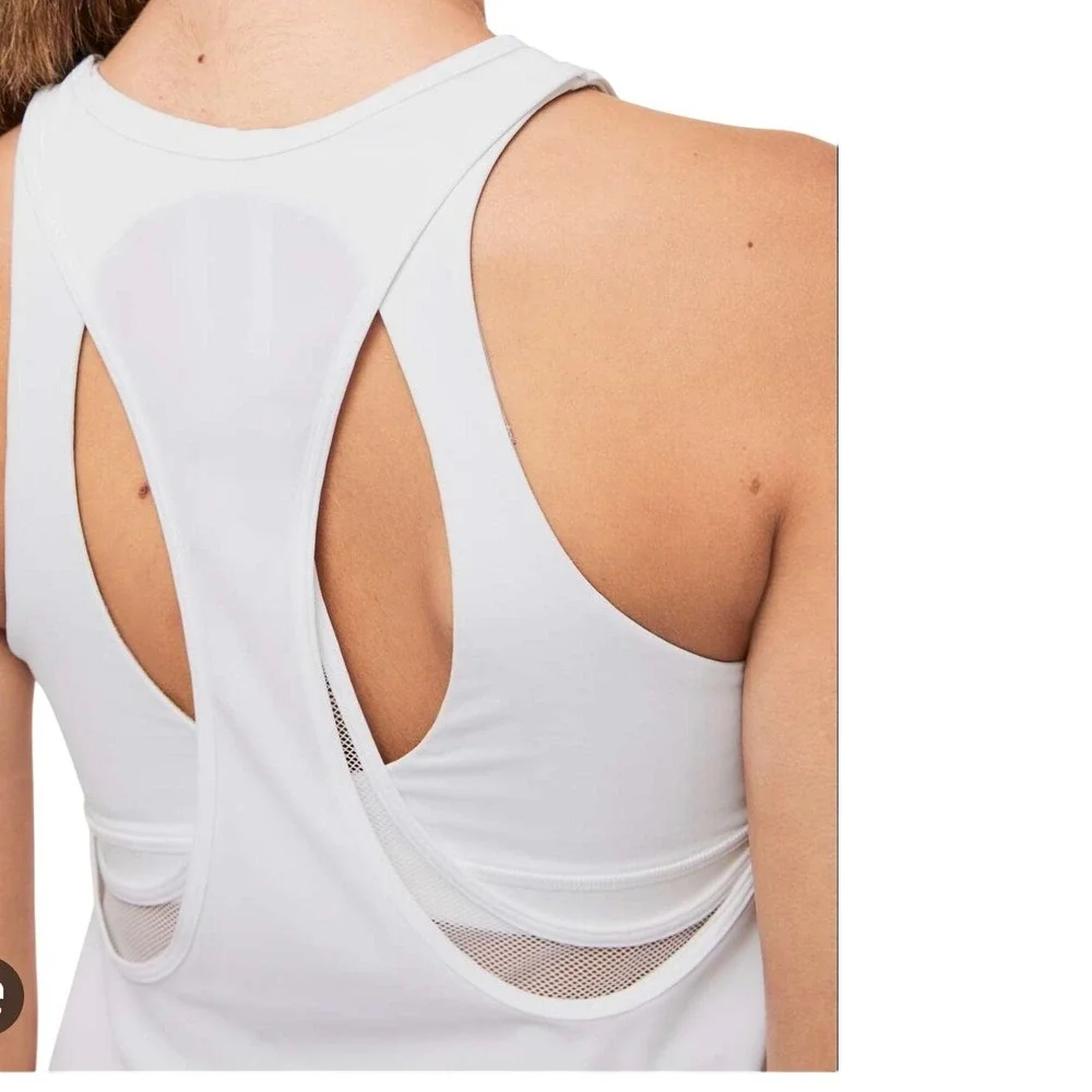 Lululemon Cross Conditioning 2-in-1 White Tank Top Racerback Built-In Bra Size 6